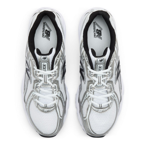 New Balance 740